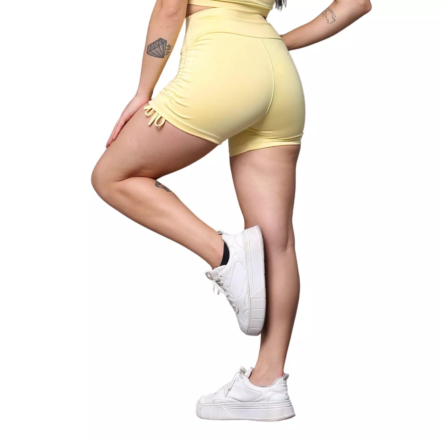 Shorts Akabody Lacinho