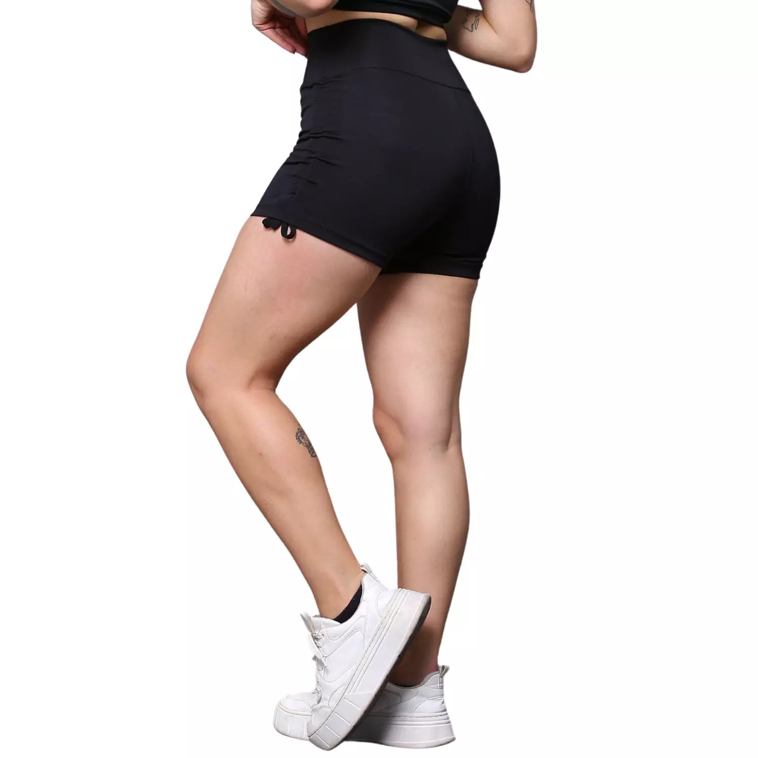 Shorts Akabody Lacinho